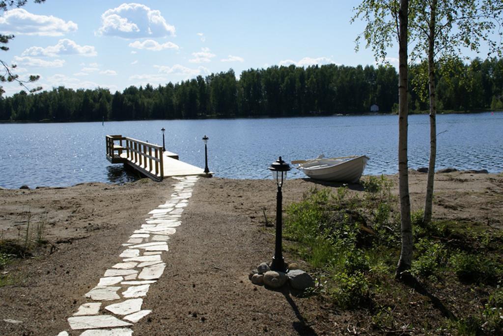 Kartanohotelli Satulinna Huvilat Hirvensalmi Luaran gambar