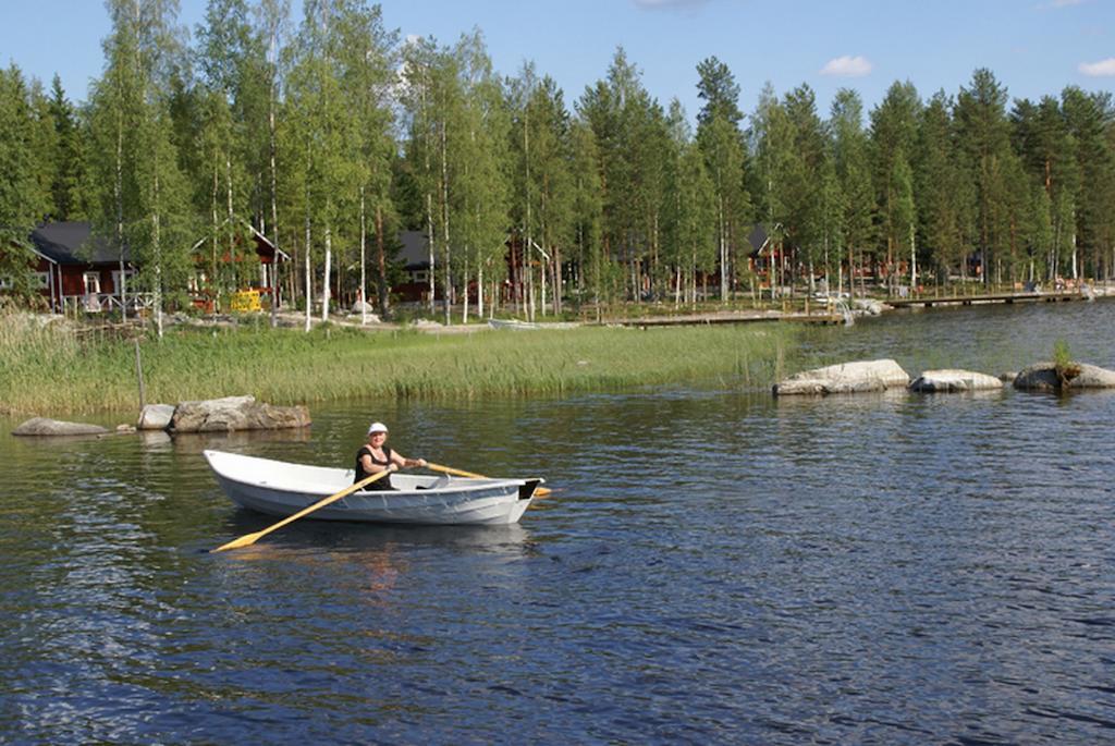 Kartanohotelli Satulinna Huvilat Hirvensalmi Luaran gambar